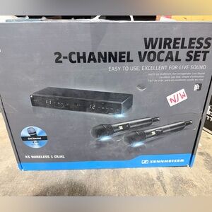 Sennheiser Black XSE Wireless dual system